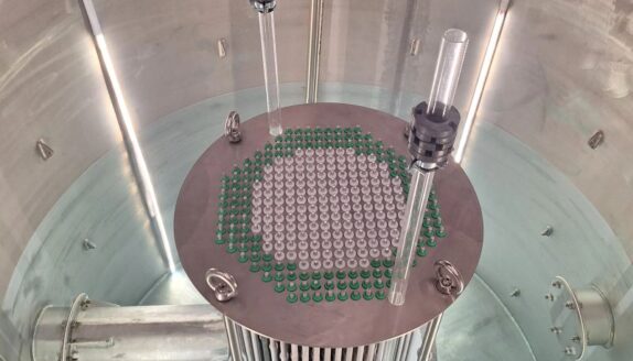 Hands-on Experiments at the VR-2 subcritical assemly