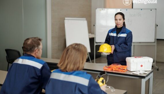 SEVERE ACCIDENT MANAGEMENT for PWR/BWR. Operations Training Programs